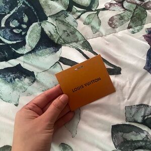 Louis Vuitton gift tag